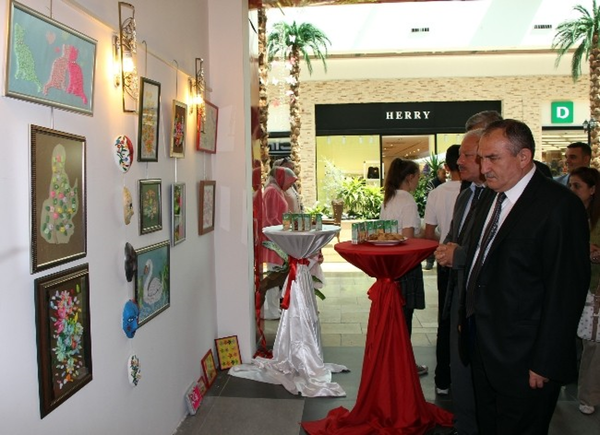 Öğrencilerden Origami Sergisi