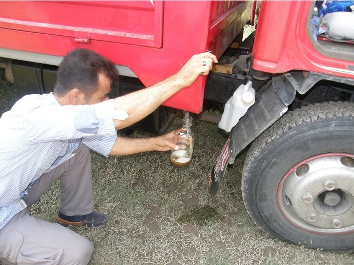 Payas\'ta 4 Bin 700 Litre Kaçak Mazot Ele Geçirildi