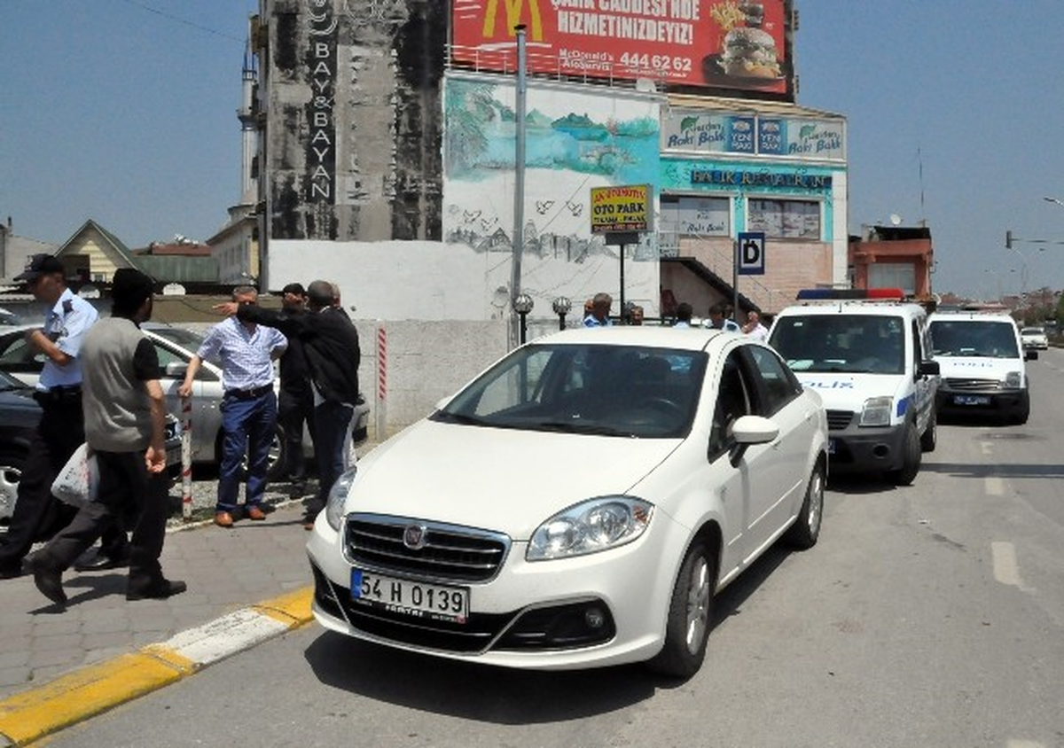 Sakarya\'da Silahlı Saldırı: 1 Yaralı