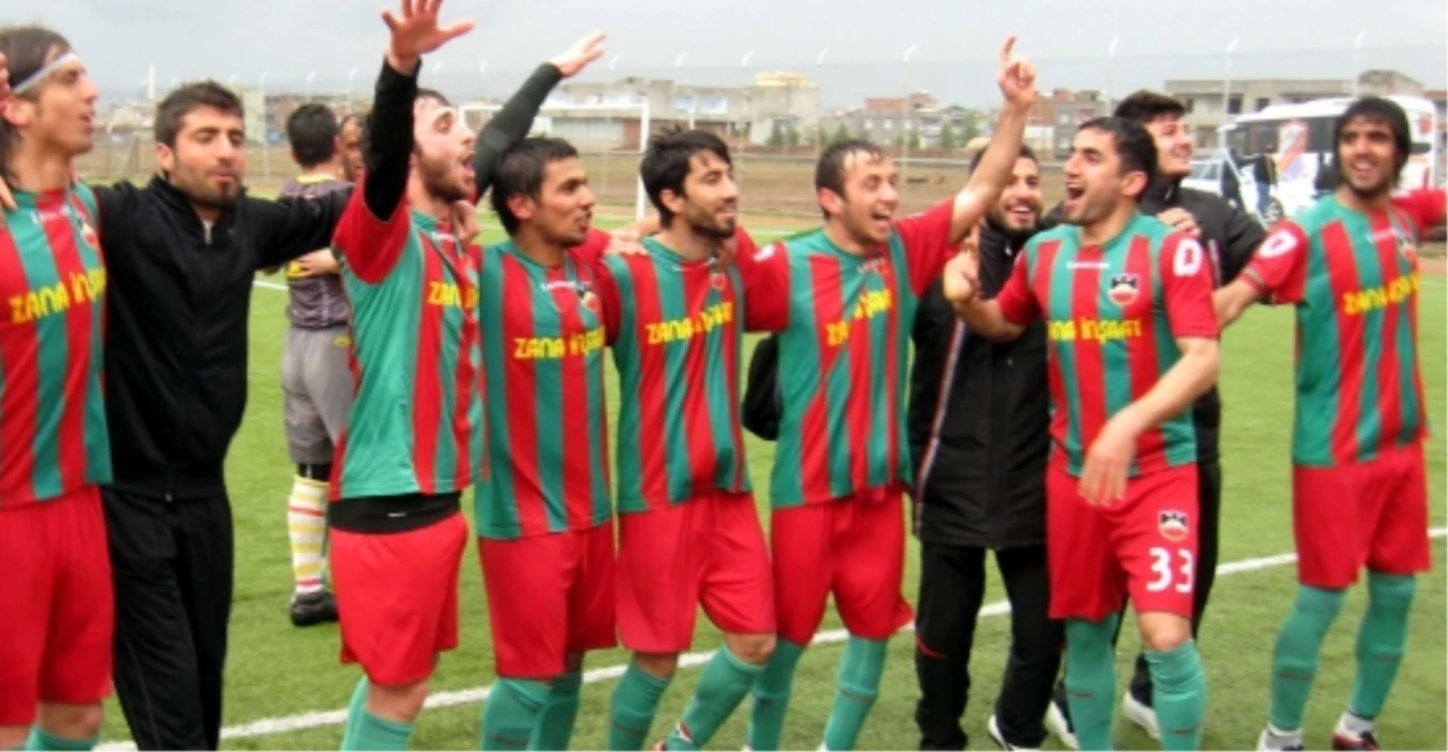 Yeni Diyarbakırspor, 3 Futbolcu ile Anlaştı