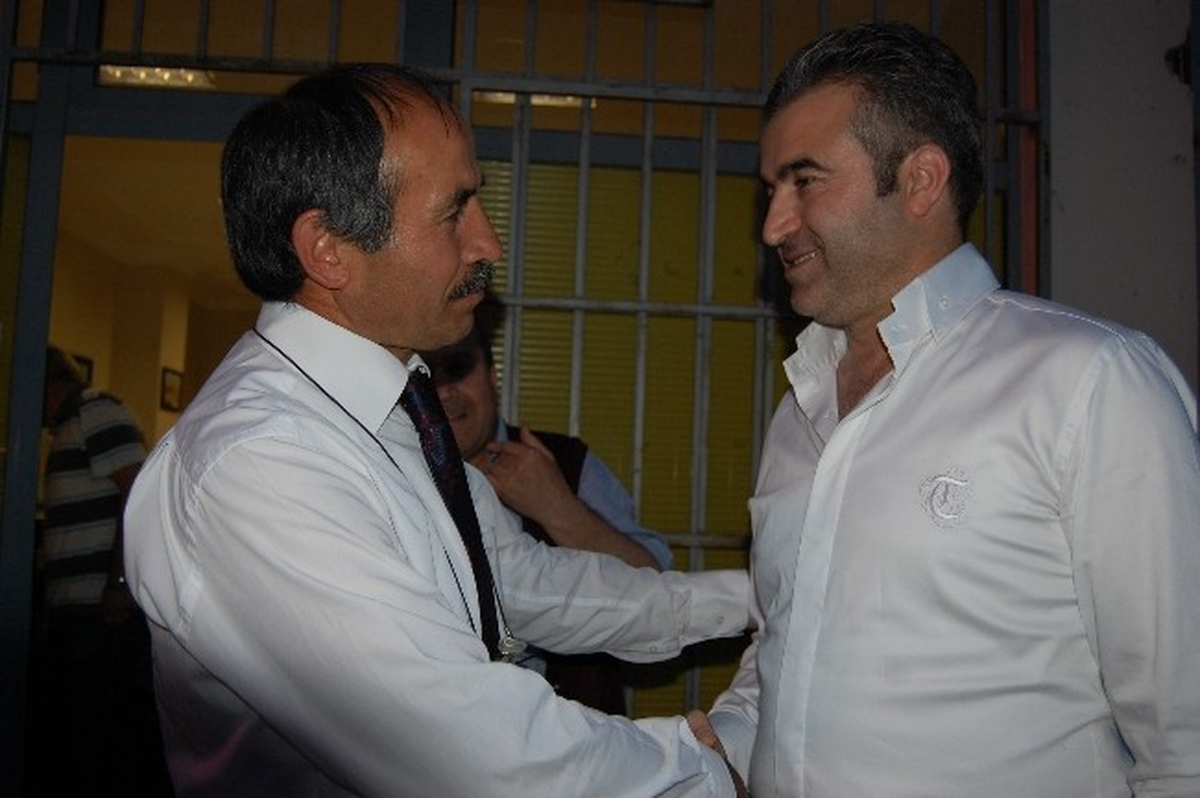 Tayini Çıkan Binbaşıya Güveçli Uğurlama