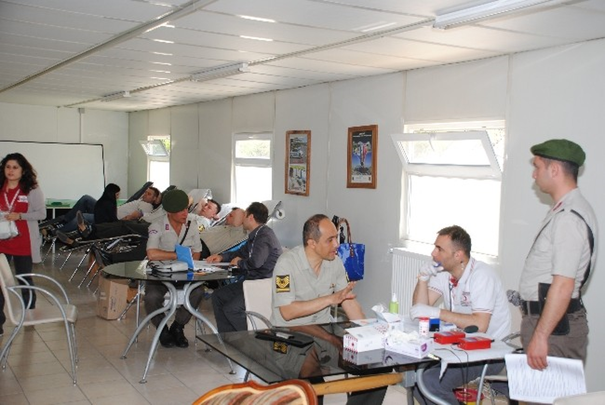 Yozgat Jandarma\'dan Kızılay\'a Kan Bağışı