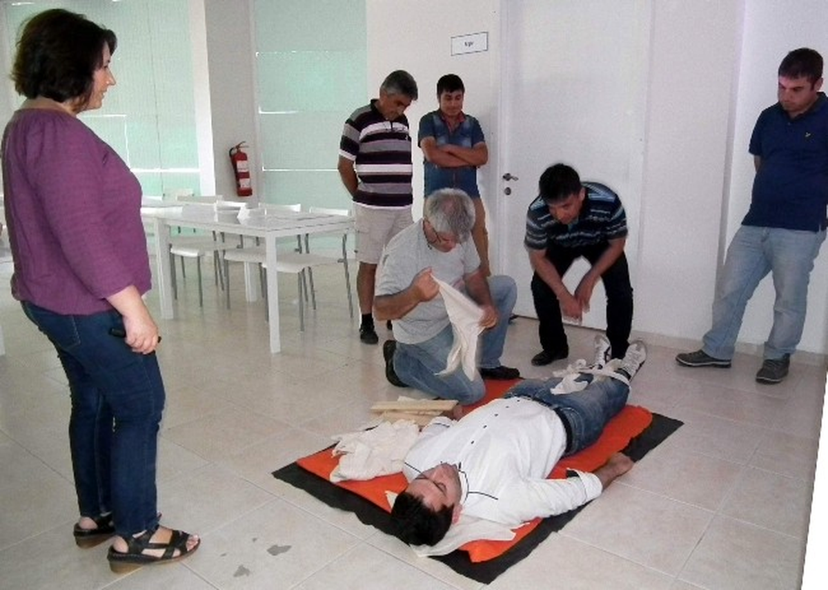 Didim\'de "Temel İlkyardım Uygulamaları" Eğitimi