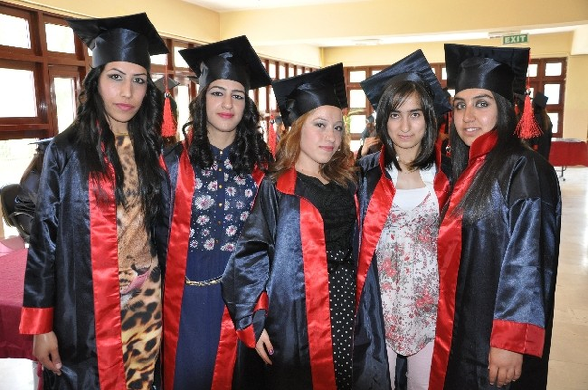 Hakkari\'de Görkemli Mezuniyet Töreni