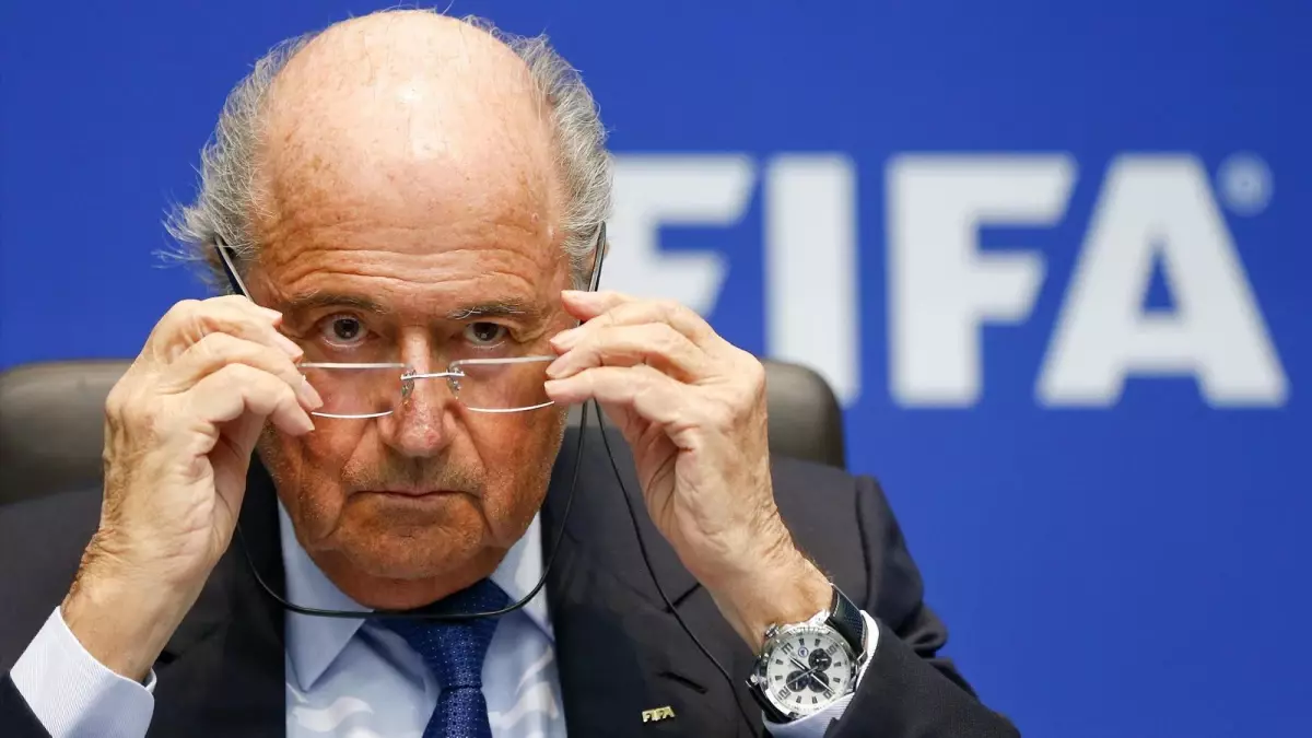 İngiltere ve Hollanda Federasyonlarından Sepp Blatter\'a Tepki