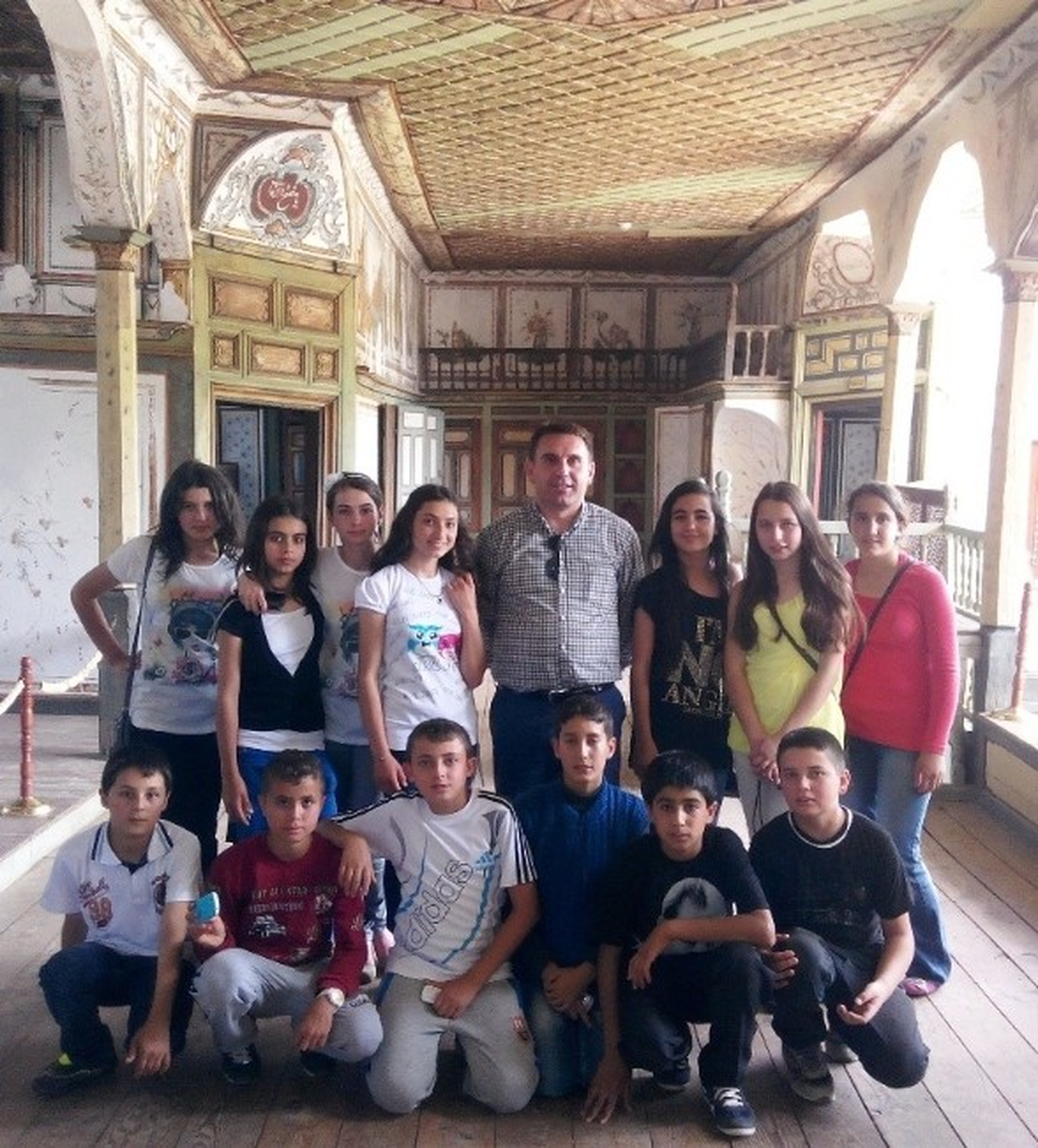 Kirazlı Öğrenciler Yılsonu Gezisi ile Ödemiş ve Birgi\'yi Tanıdı