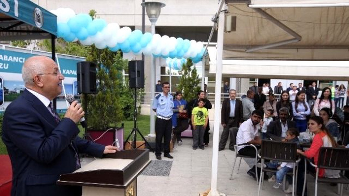 Küçük Beylerin Kirvesi: Fethi Yaşar