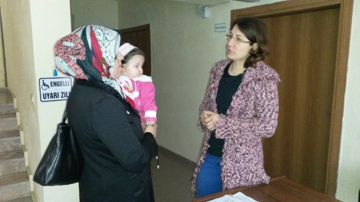 Lapseki\'de Yeni Doğan Tarama Programı Eğitimi