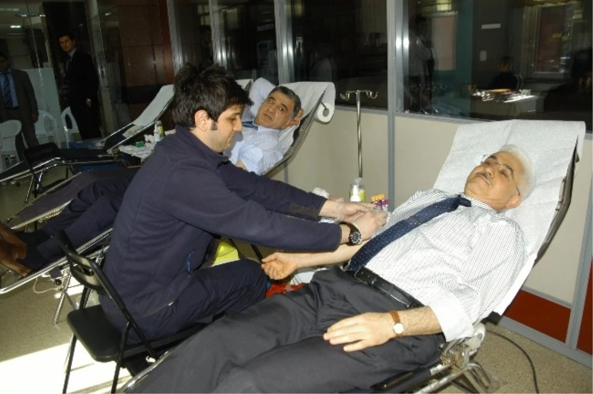 Mamak Belediyesi ve Türk Kızılayından Kan Bağışı Kampanyası