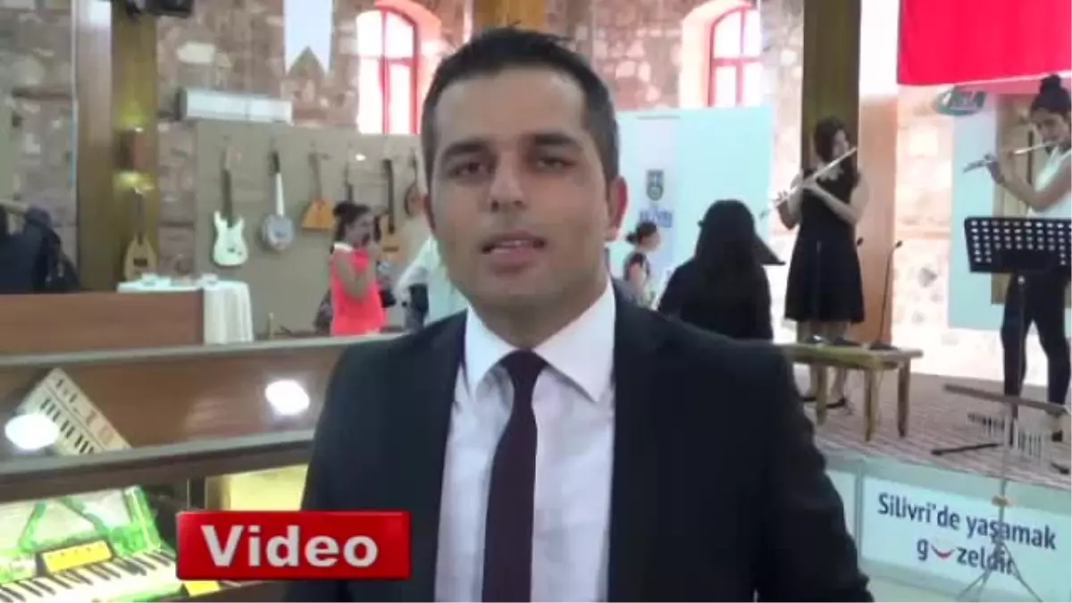 Müzik Öğretmeninden 26 Ülkeye Ait Çalgı Koleksiyonu