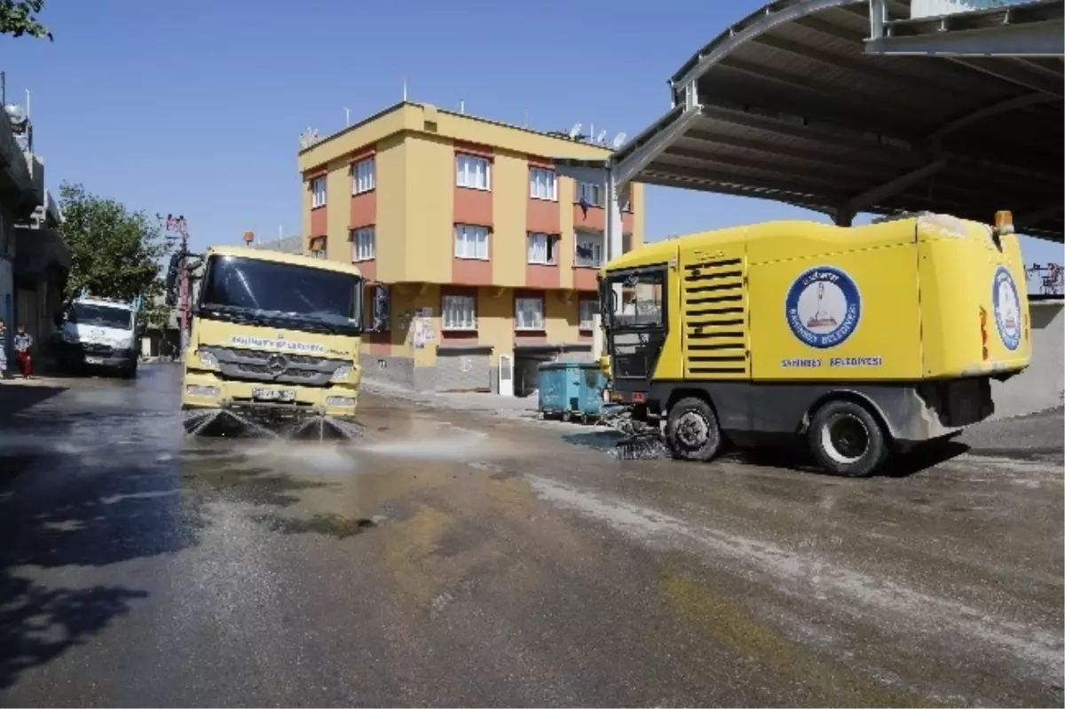 Şahinbey Belediyesi Toplu Temizlik Ekibi Her Gün Bir Mahallede