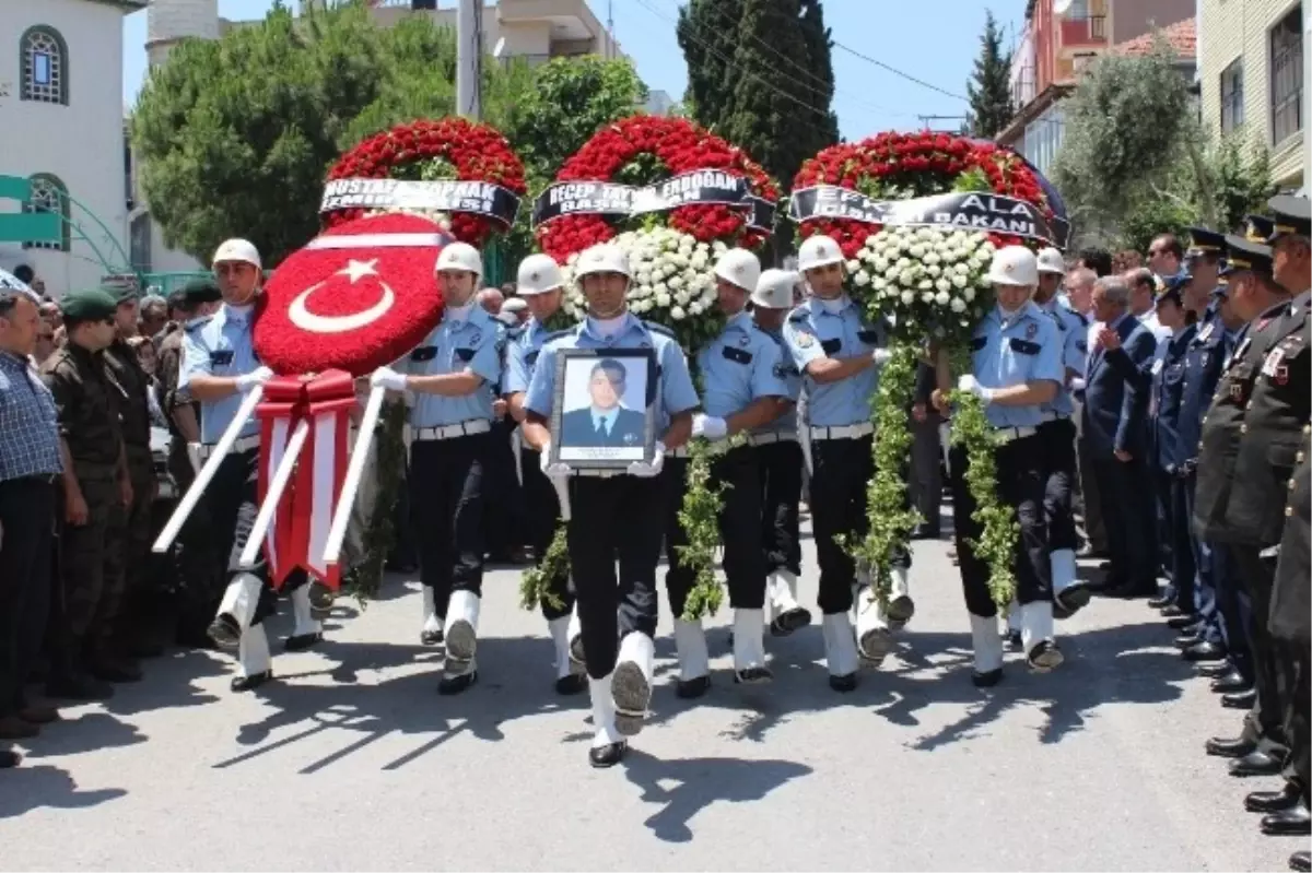 Şehit Polise Son Görev