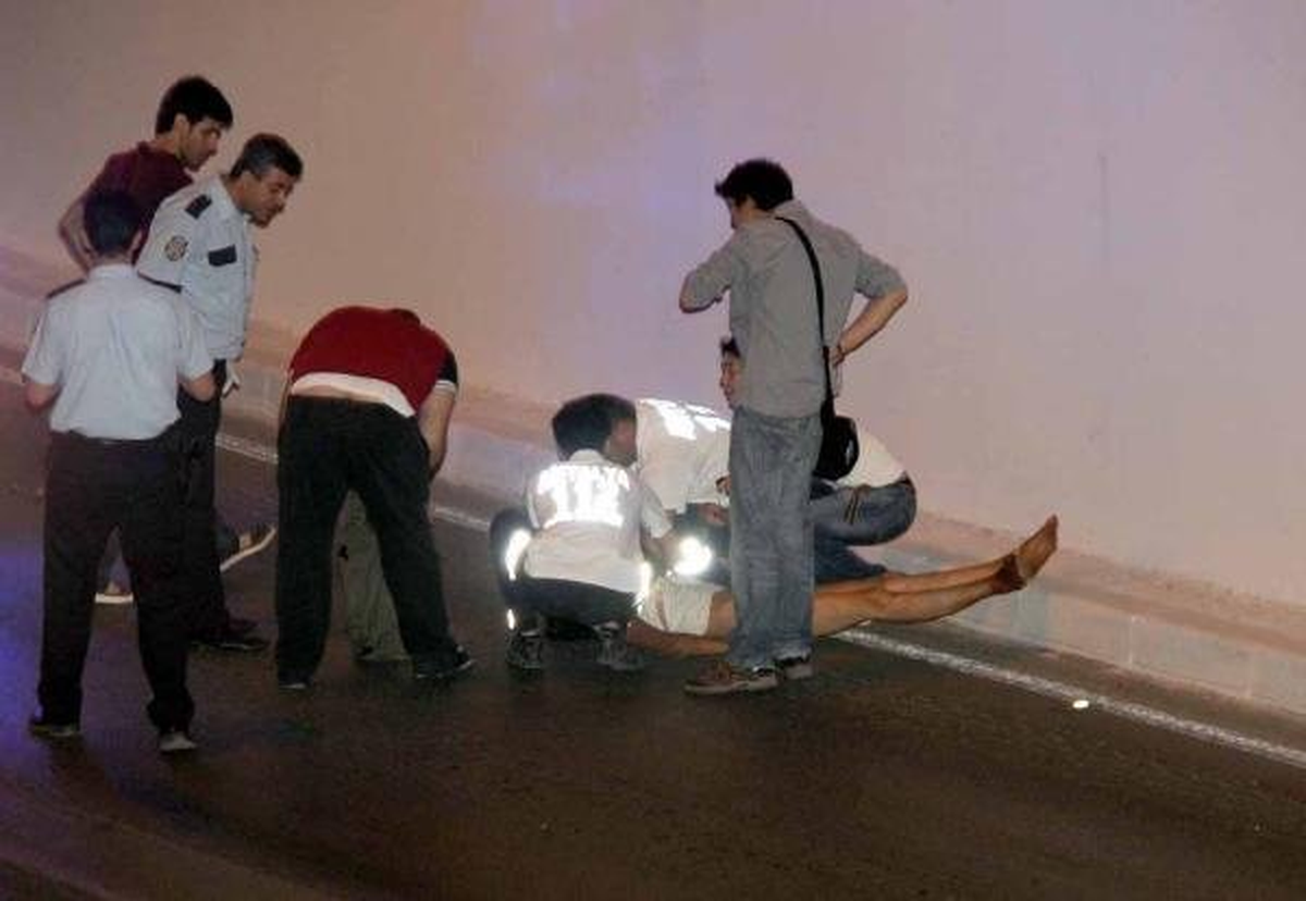 Antalya\'da Travesti Köprüden Atlayıp Ölmek İstedi