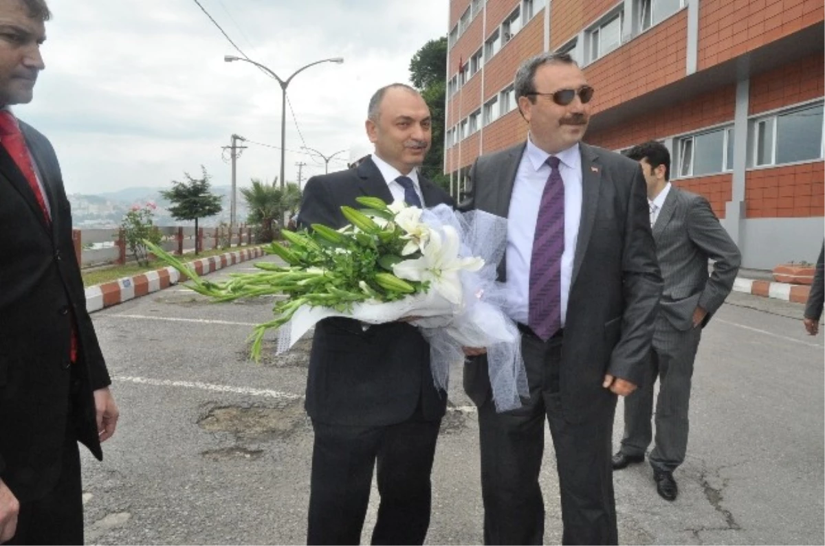 Zonguldak Emniyet Müdürü Osman Ak Göreve Başladı