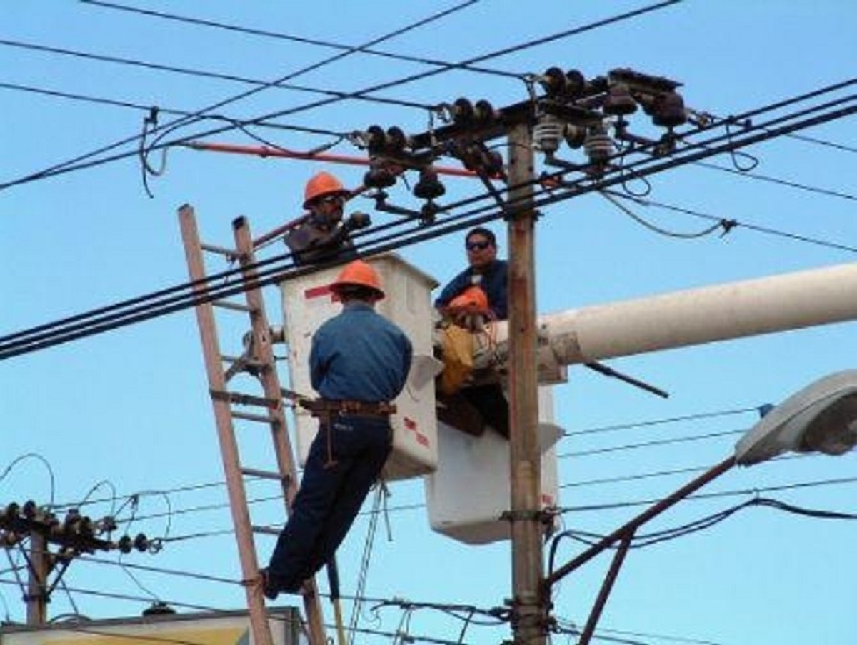 Borçlu Belediyelerin Elektrikleri Kesildi