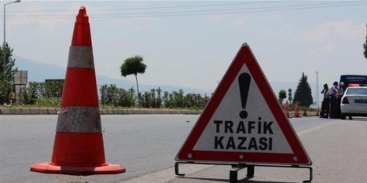 Çan\'da Otomobil ile Motosiklet Çarpıştı: 1 Yaralı