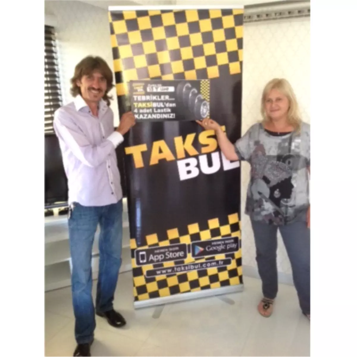 Taksibul Lastik Kampanyasının İlk Talihli Taksi Şoförlerine Lastikleri Verildi