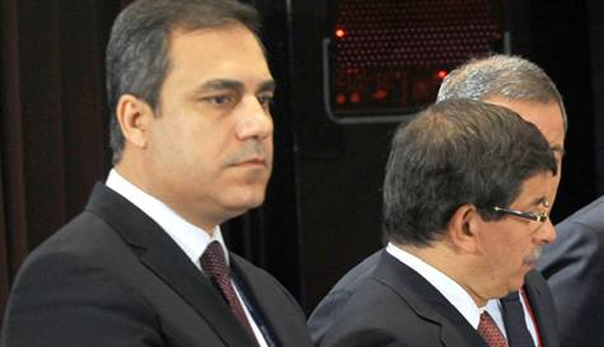 Davutoğlu, MİT Müsteşarı Fidan ile Bir Araya Geldi