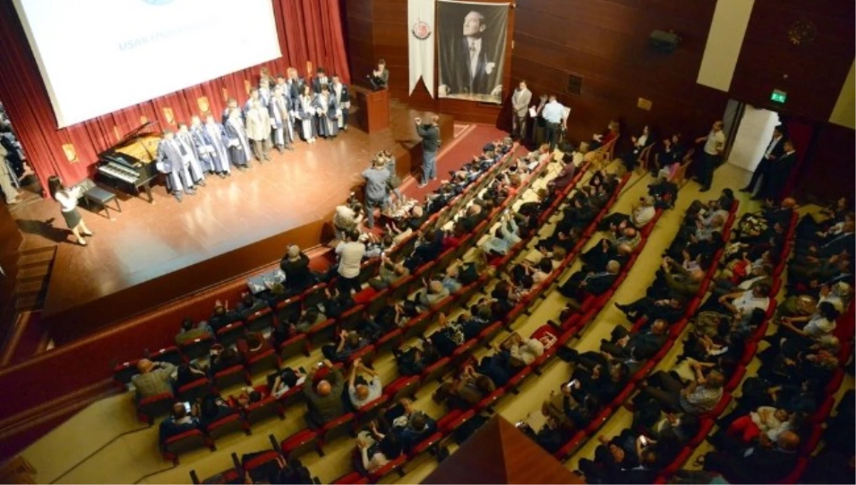 Uşak Üniversitesi\'nde Akademik Yükselme ve Bilimsel Yayınlara Teşvik Töreni