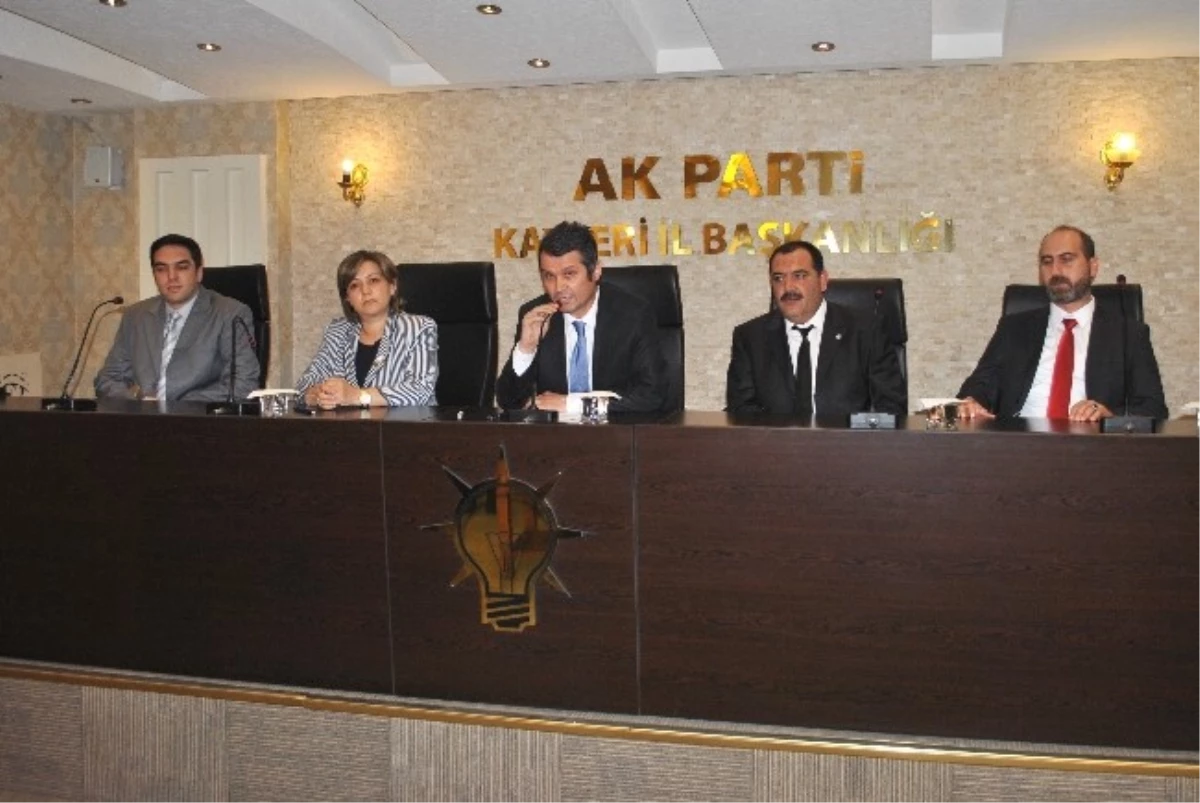 AK Parti Melikgazi İlçe Danışma Toplantısı Yapıldı