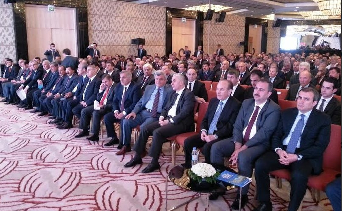 Bakan Ala, Kocaeli Modelini Övdü