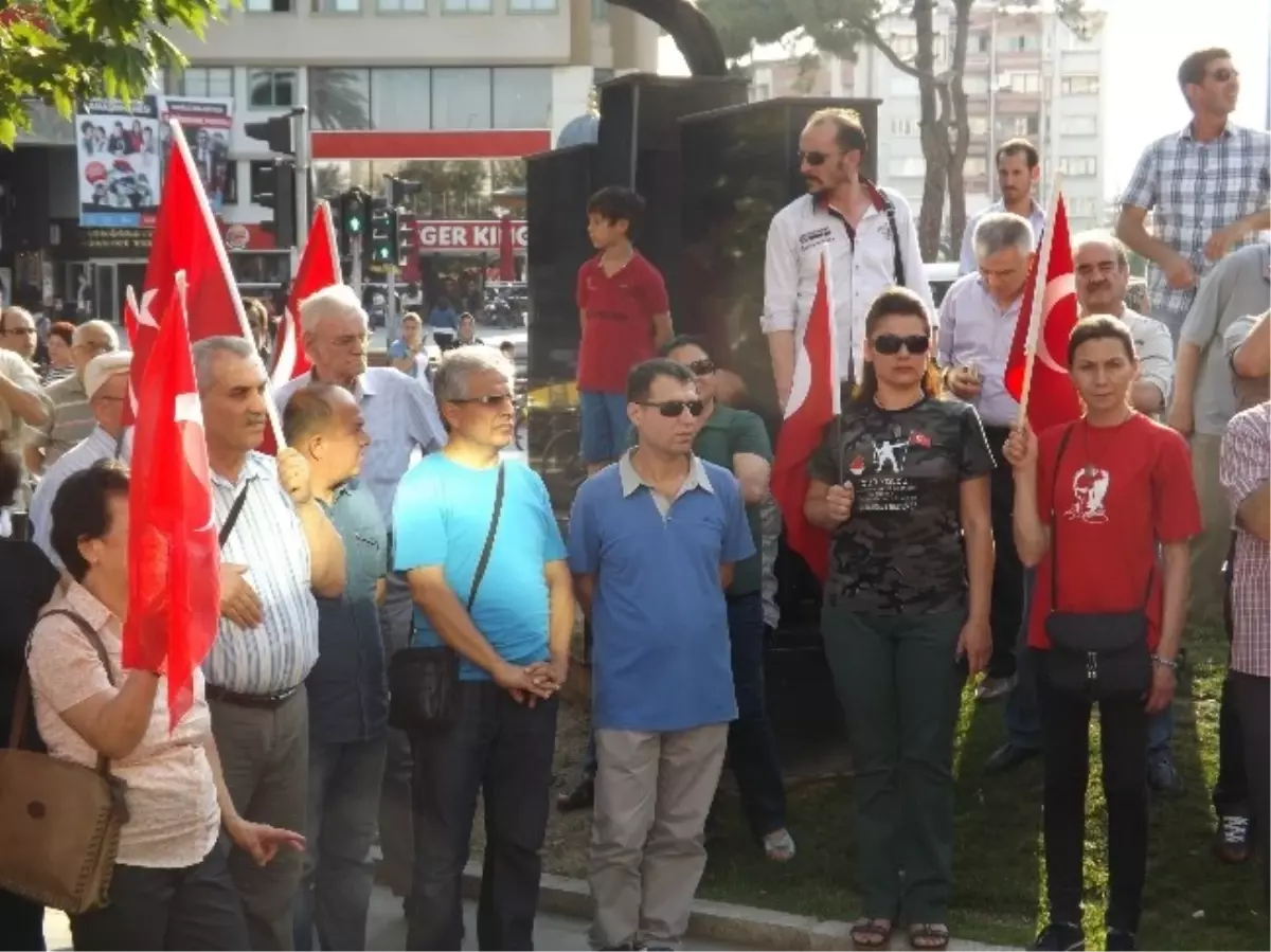 Bayrak İndirmeye Nazilli\'de \'Bayraklı\' Protesto