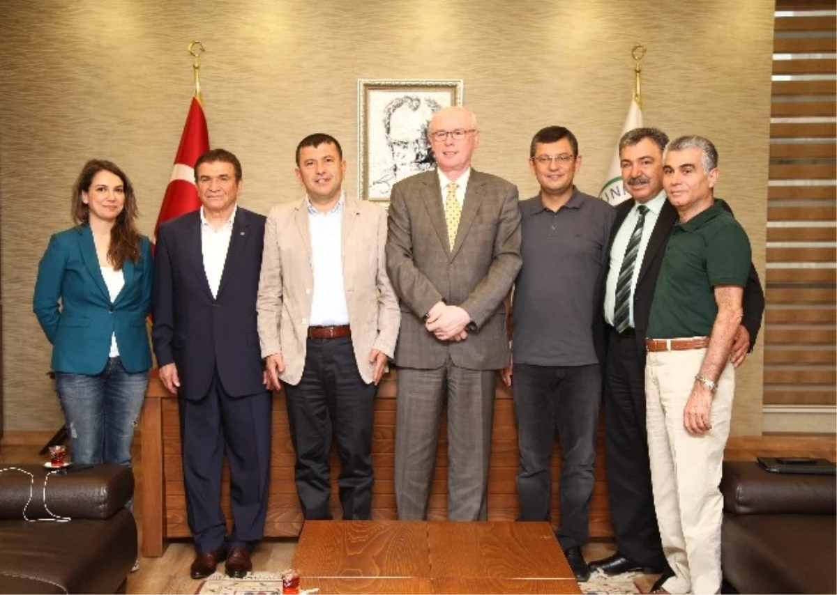 CHP Genel Başkan Yardımcısı Ağbaba\'dan Başkan Kurt\'a Ziyaret