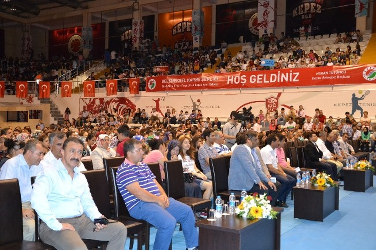 Kepez\'de Geleneksel Karne Şenliği