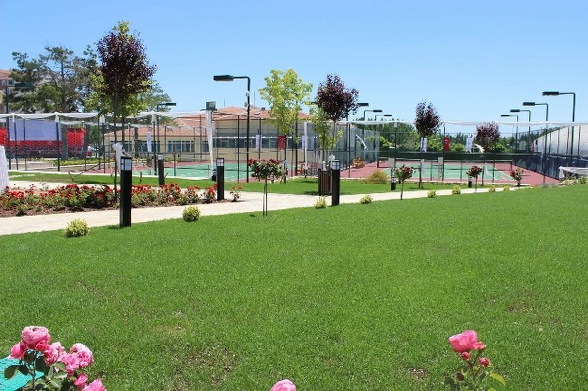 Kırşehir\'in Tenis Kortu Açıldı