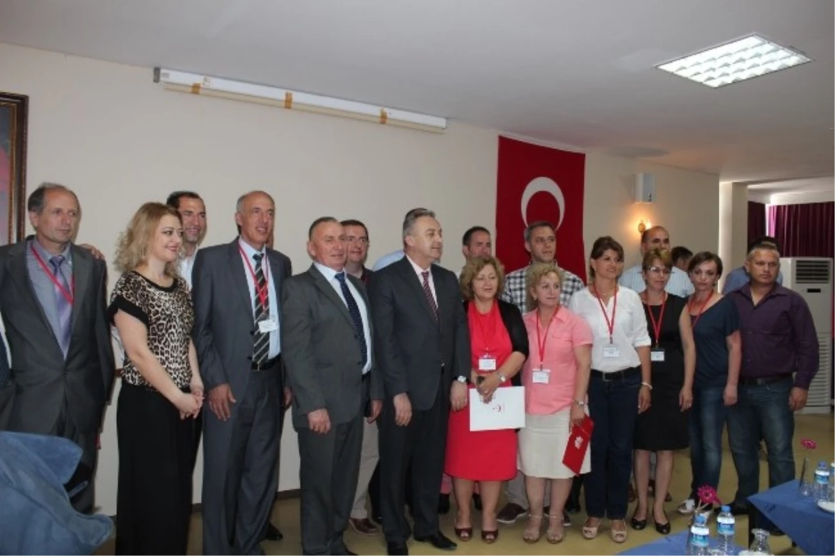 Kosova\'lı Acil Doktorları Urla\'da Kursa Katıldı