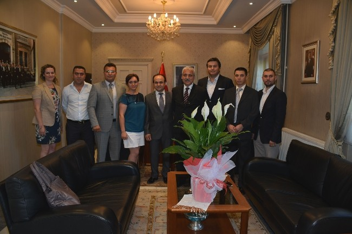 Marmaris İşadamları Vali Güvençer\'i Ziyaret Etti