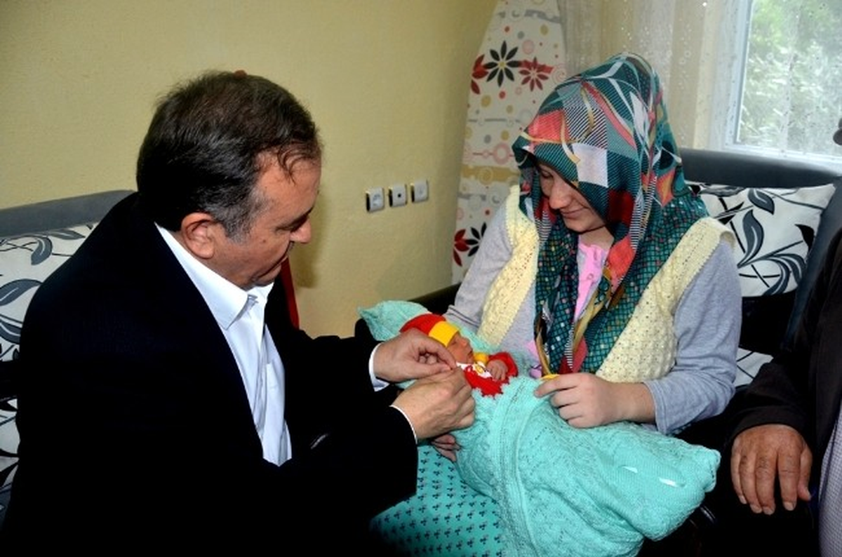 MHP\'li Akçay\'dan Anlamlı Ziyaret