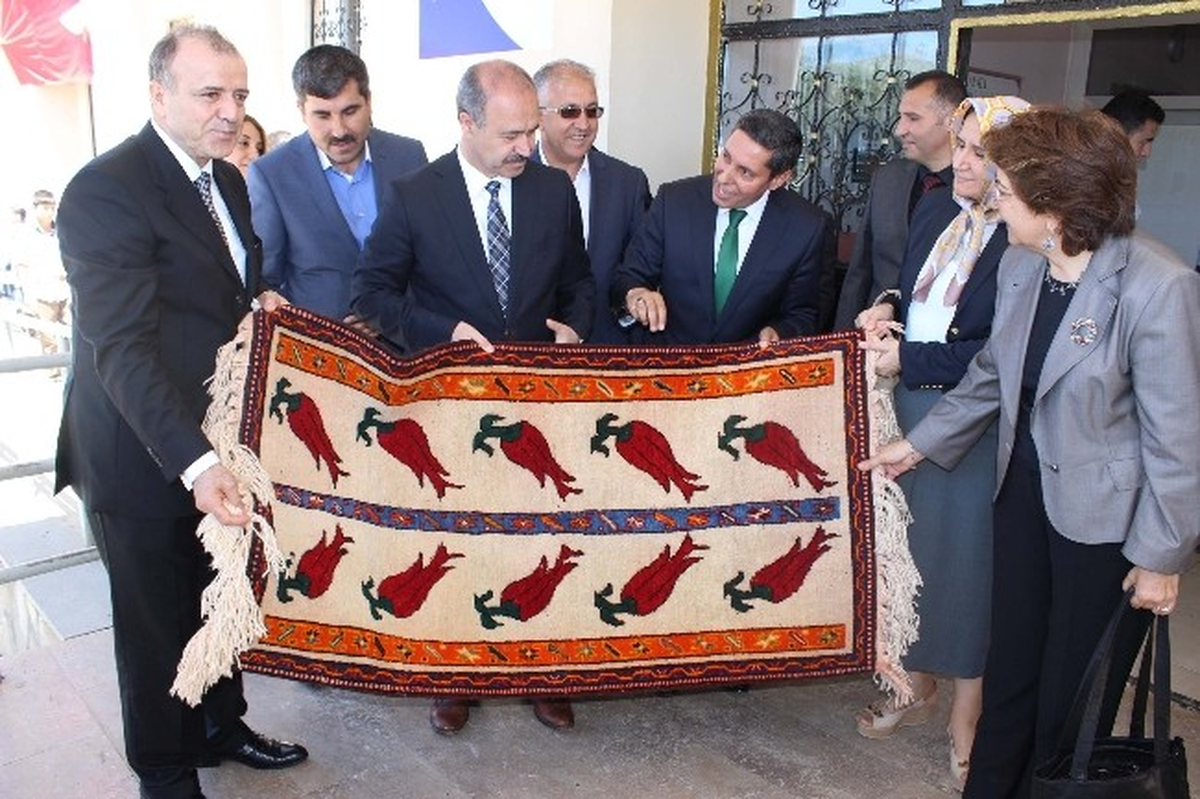 Muş\'ta Karne Sevinci