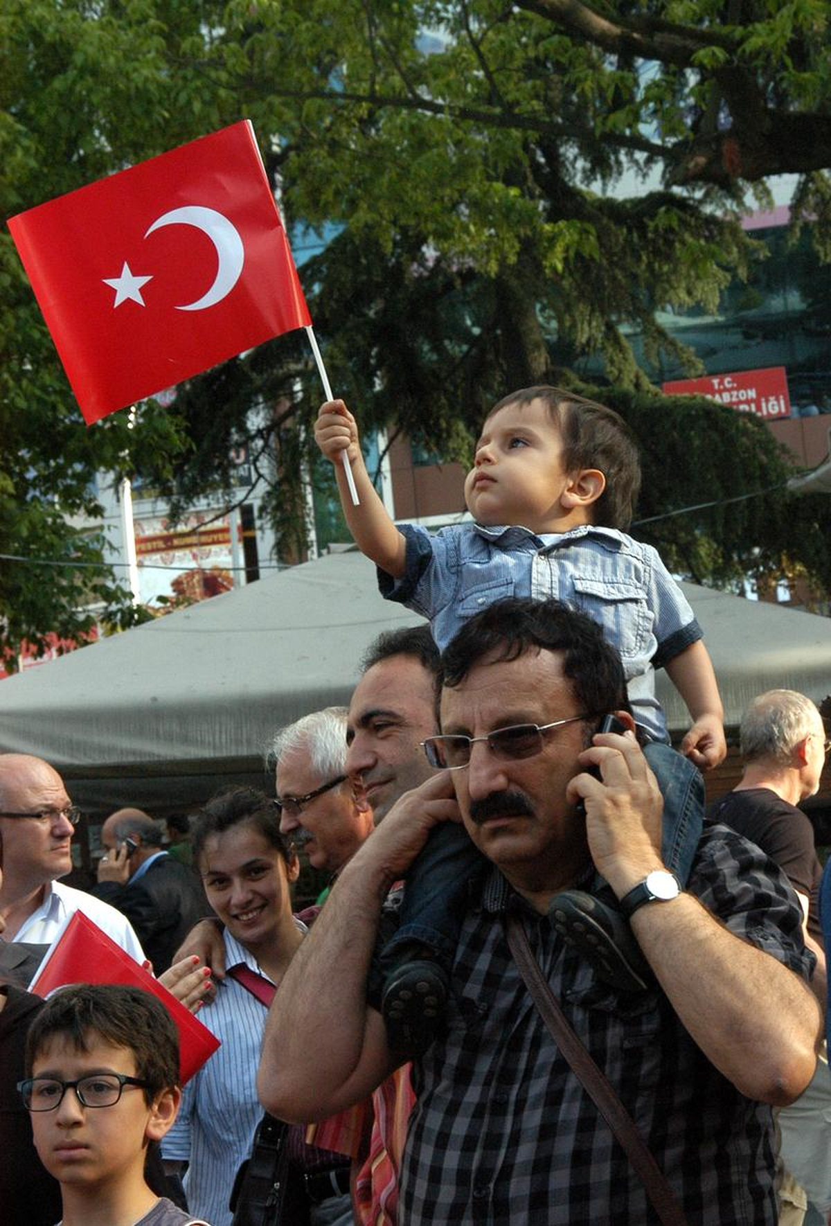 Ortak Değerimiz Ayyıldızlı Al Bayrağımıza Saygı ve Teröre Hayır" Mitingi