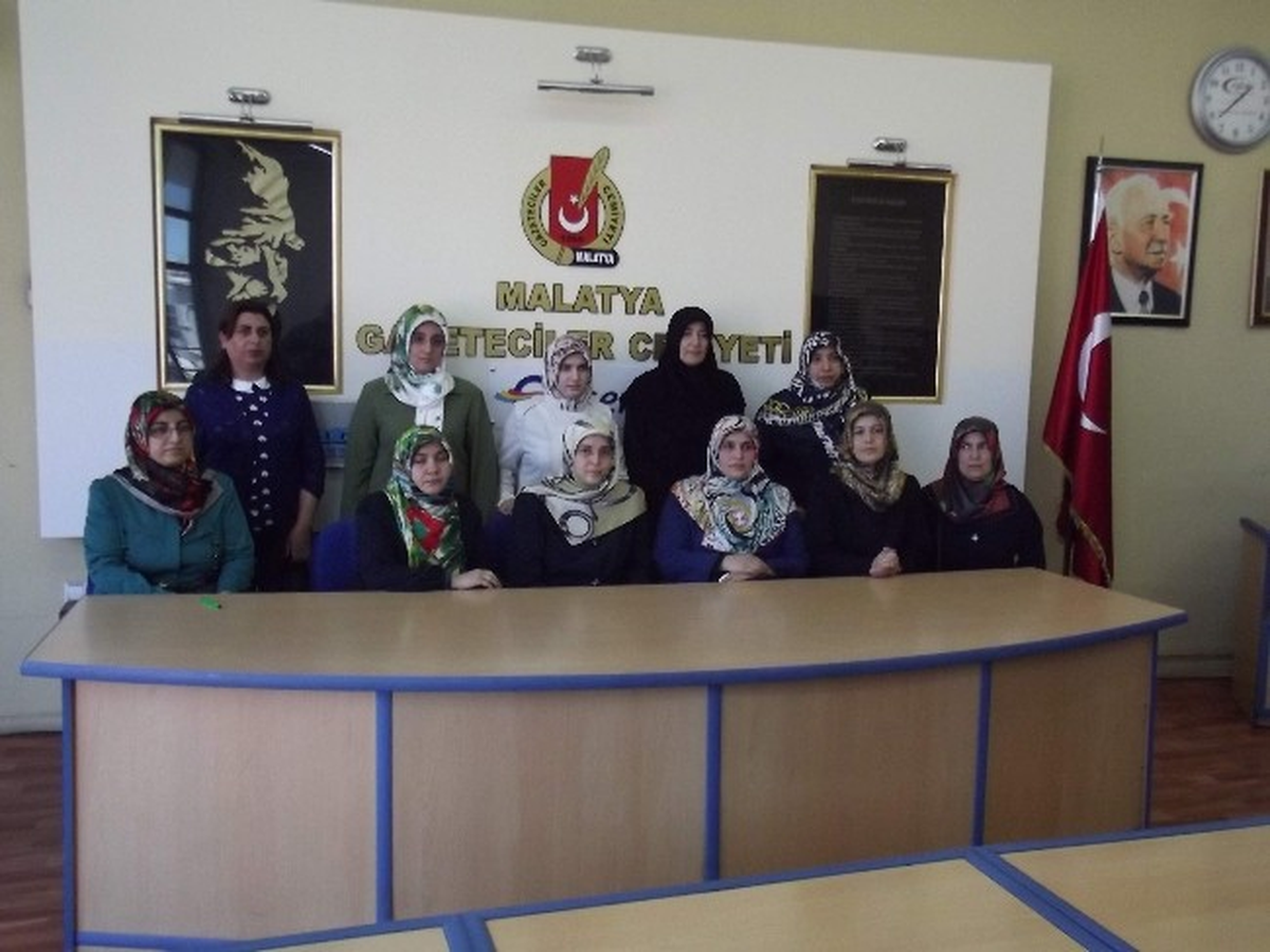 16 Stk Adına Basın Açıklaması Yapan Gülnihal Gülaçar Açıklaması