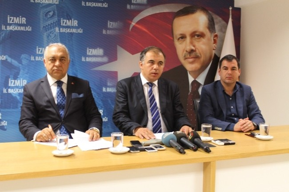 Ak Parti, İzmir\'in Ulaşım Sorununu Mercek Altına Aldı