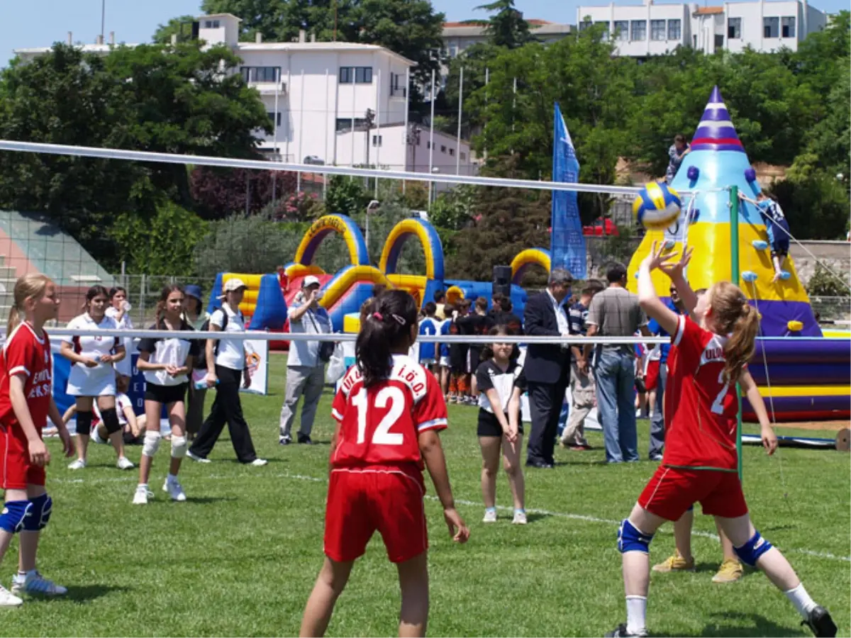 İzmir Mini Voleybol Festivali Sona Erdi