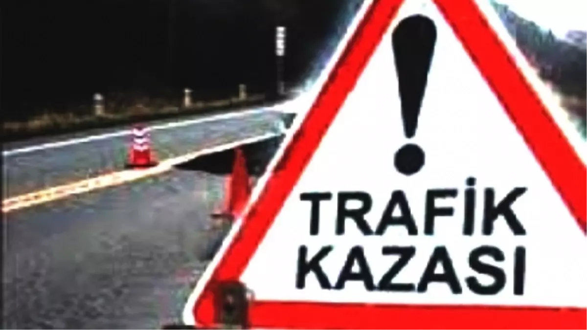 İzmir\'de Trafik Kazası: 4 Yaralı