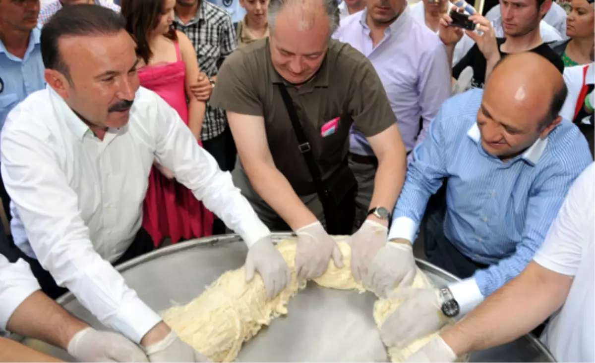 İzmit Pişmaniye Festivali Başladı