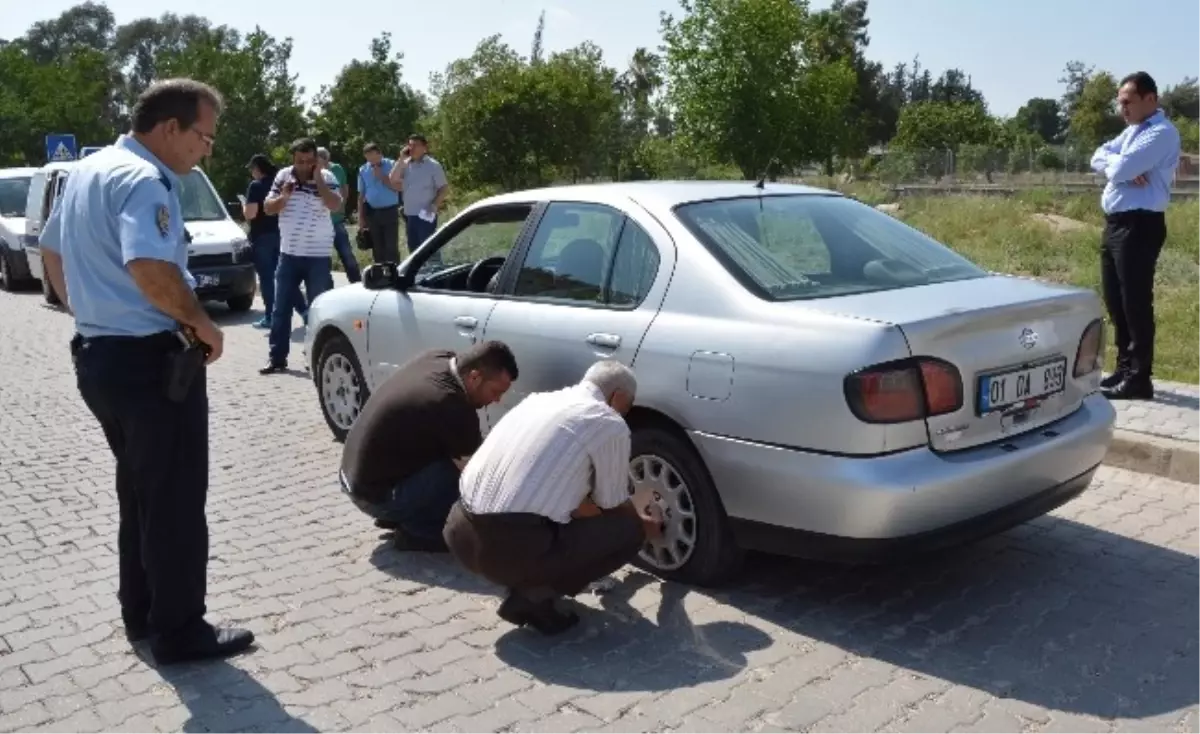 Lastiği Kesip 14 Bin Lirayı Çaldılar