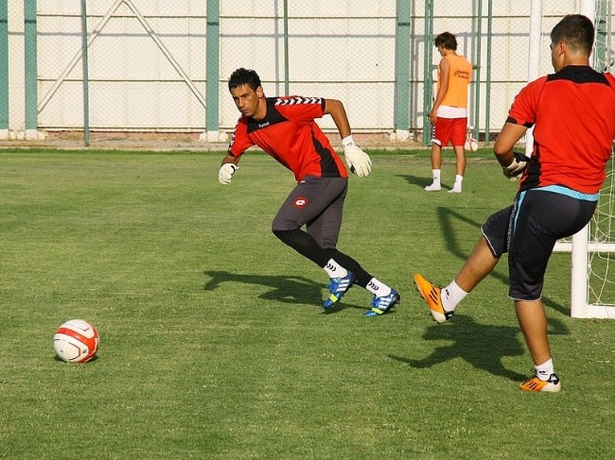 Konya Anadolu Selçukluspor Zeki Uçan ile Sözleşme İmzaladı