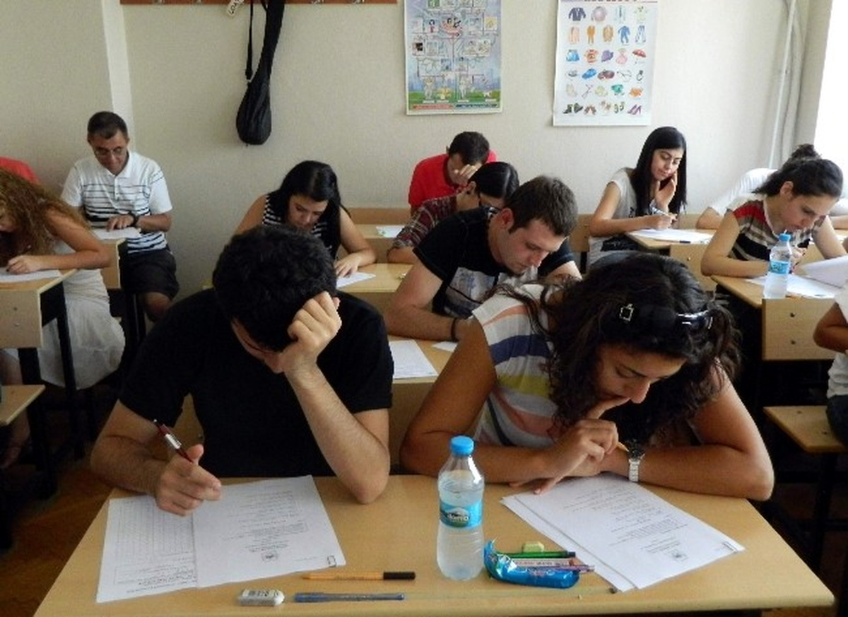 Töre, Lys\'ye Girecek Öğrencilere Başarılar Diledi