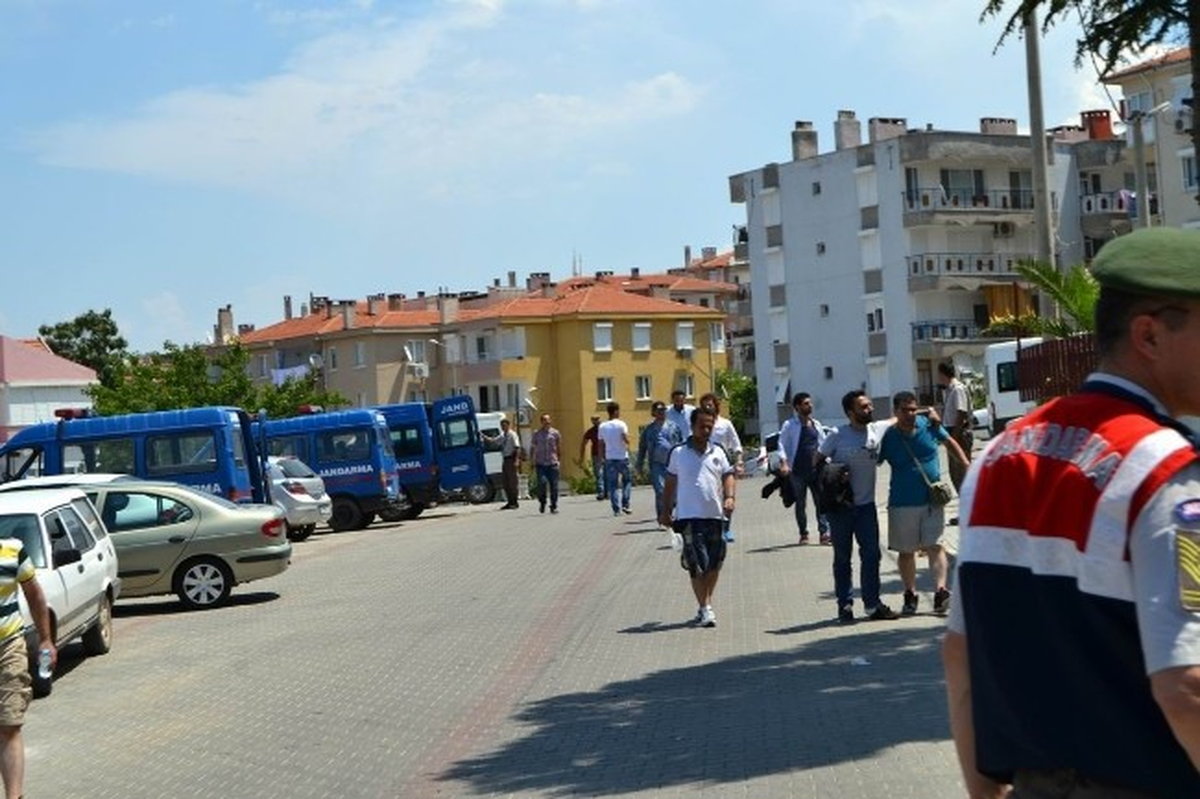 Ayvalık\'ta 27 Kaçak Yakalandı