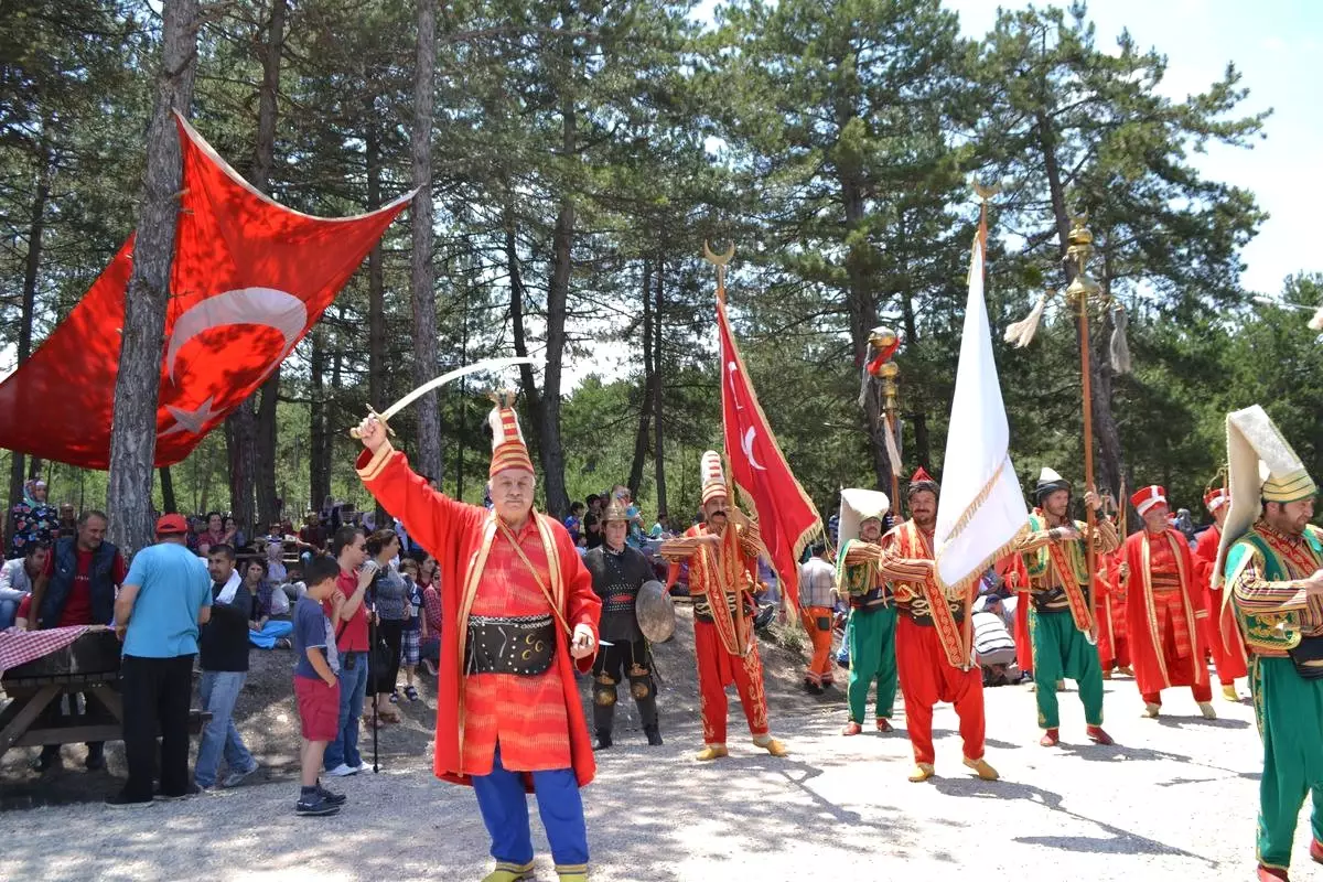 Gölpazarı\'nı Tanıtma ve Kültür Derneği Hıdırellez Şenliği