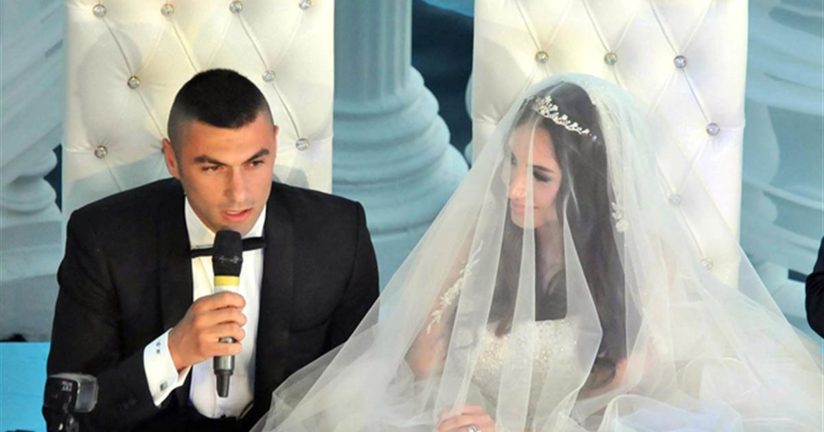 Milli Futbolcu Burak Yılmaz Dünyaevine Girdi