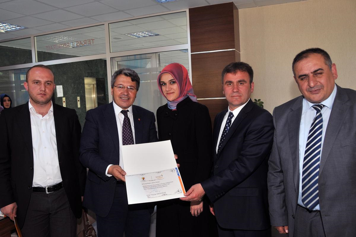 Üstün, Üniversite Öğrencileri ile Buluştu