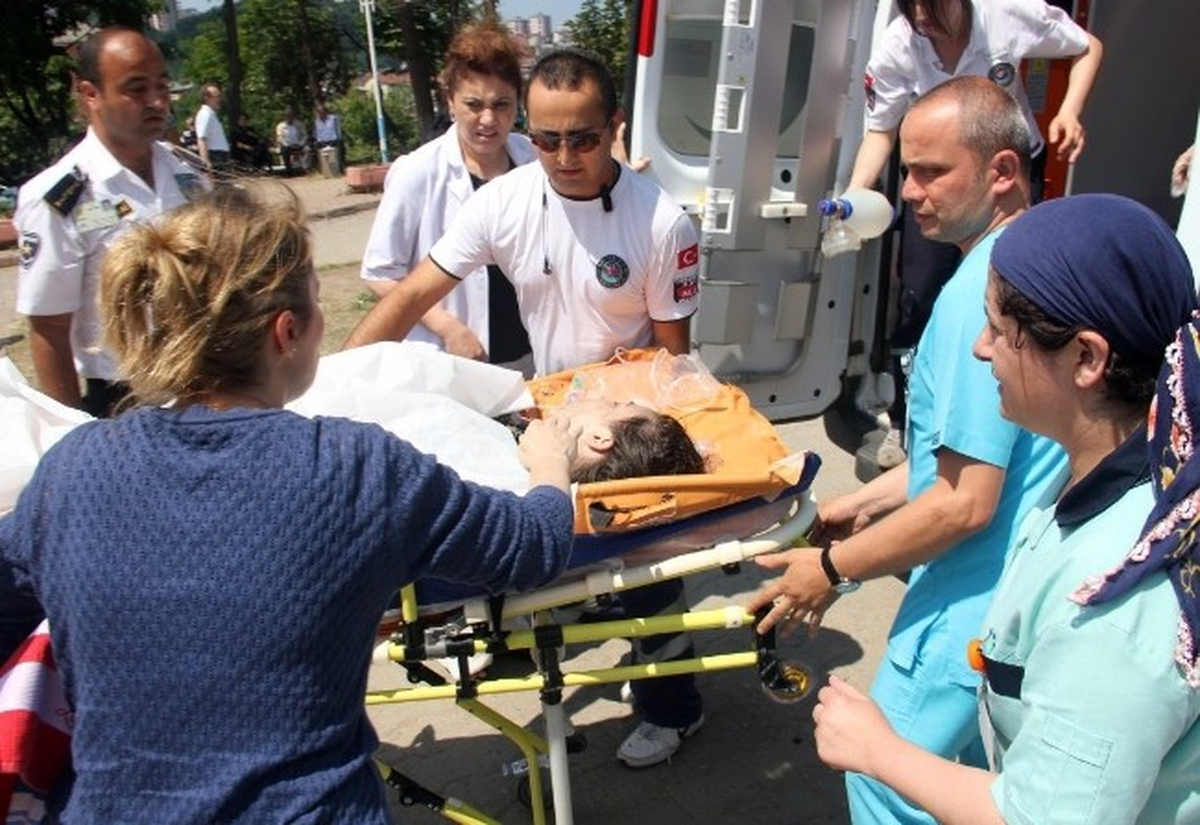 Fatsa\'da Akıntıya Kapılan Genç Kız Boğulma Tehlikesi Geçirdi