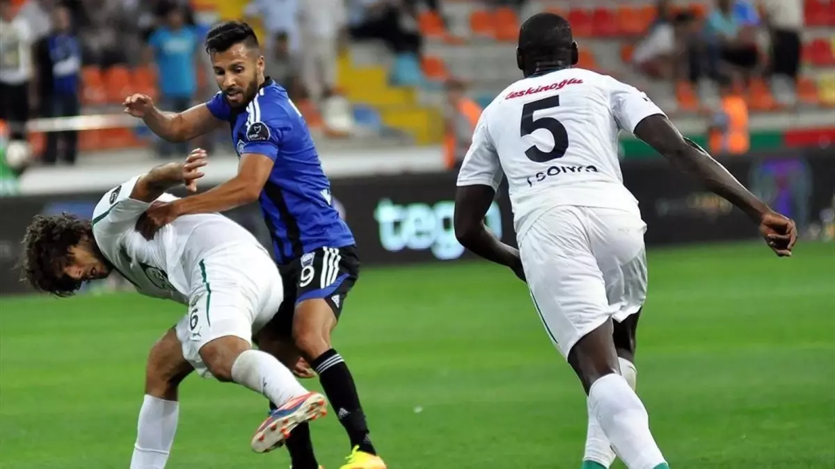 Beşiktaş ve Fenerbahçe Yasin Öztekin\'i İstiyor