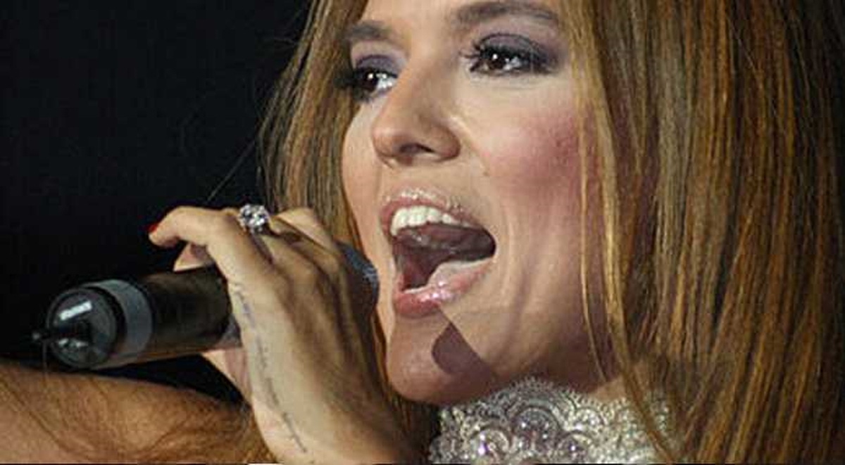 Demet Akalın İsminin Hikayesini Anlattı