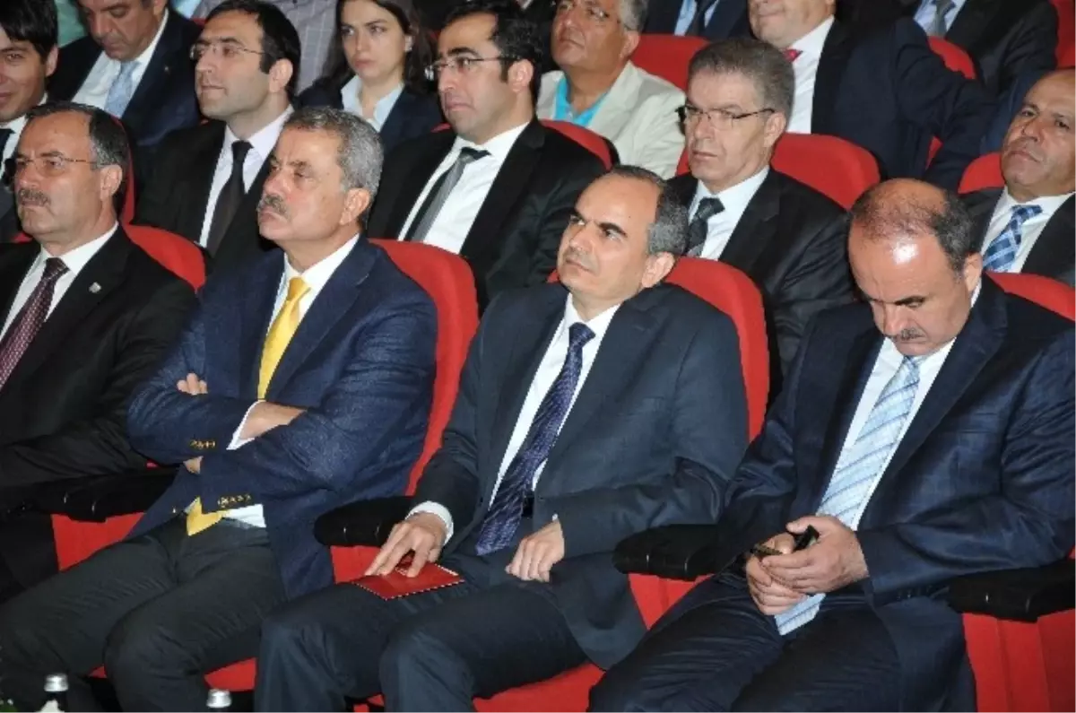 Kto\'da Para Politikaları Konferansı